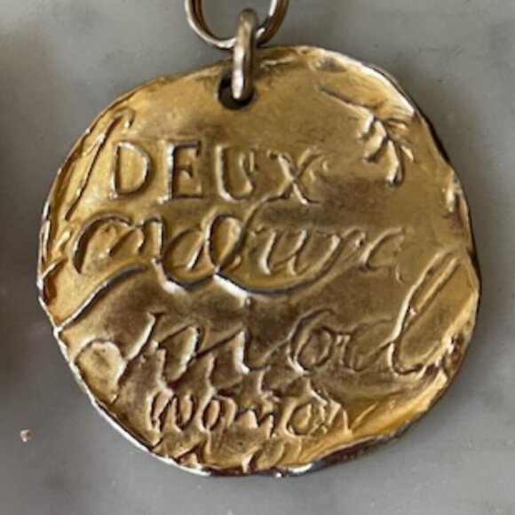 DONNA KARAN Vintage Gold Tone Belt Clip & Hanging Charm Medallion - Picture 10 of 16